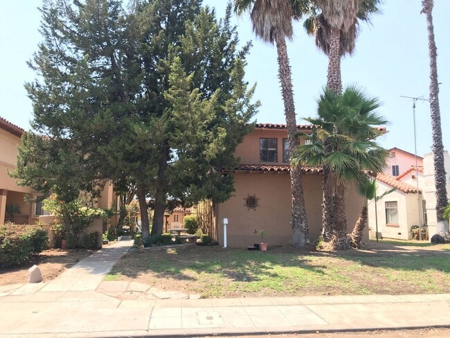 Photo - Room in an old convent--Females only Unidad Room 4