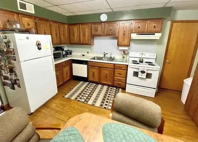 Smith Center Apartment Unit 1 - Smith Center, KS | ForRent.com