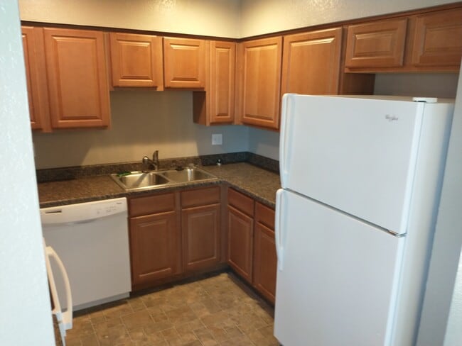 693 S Osceola St Unit 693