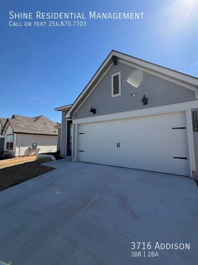 Photo - 3716 Addison-