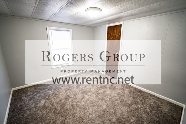 Photo - 543 W Green St