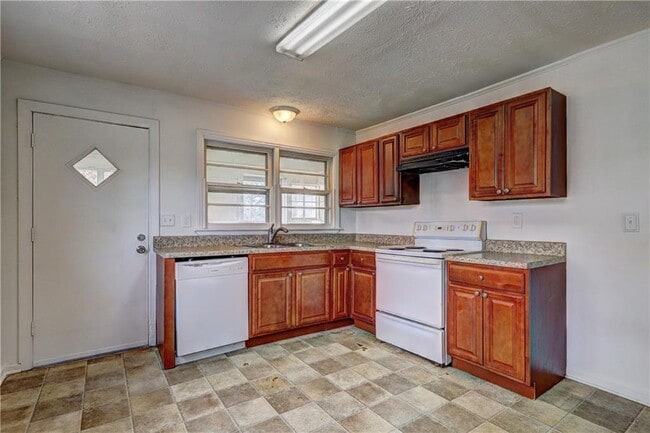 Photo - 4611 City View Dr