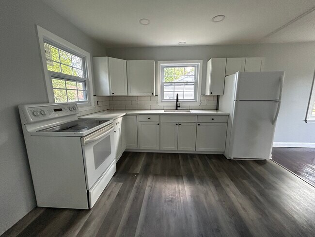Photo - 152 Cottage Rd