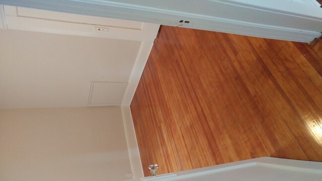 Photo - 112 Wall St Unit 2