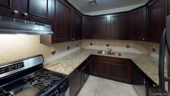 Photo - 84-14 143rd St Unit 3F