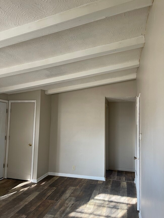 Photo - 5421 N 37th St