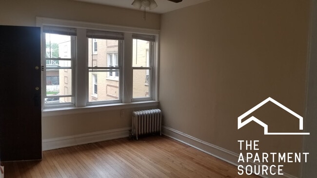 Photo - 4409 N Kenneth Ave Unit 2B