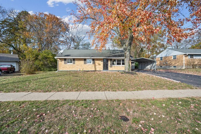 Photo - Summerside Ohio- 3 bed, 1 bath, Fenced Yard & Car Port