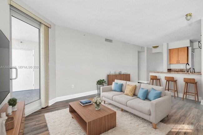 Photo - 1830 Radius Dr Unit 1001