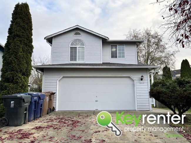 Building Photo - Spacious Northeast Tacoma 3 Bedroom 2.5 Bathroom Home for Rent in Secluded Neighborhood!