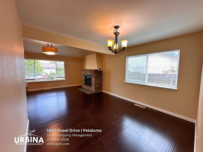 Photo - Spacious East Petaluma Home with Main-Floor Bedroom Suite