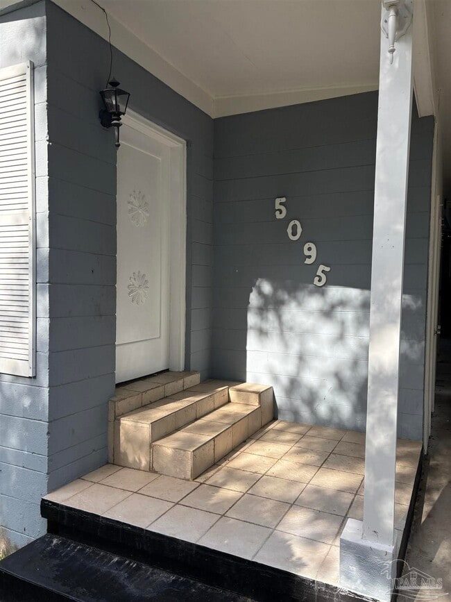 Photo - 5095 Crestwood Rd