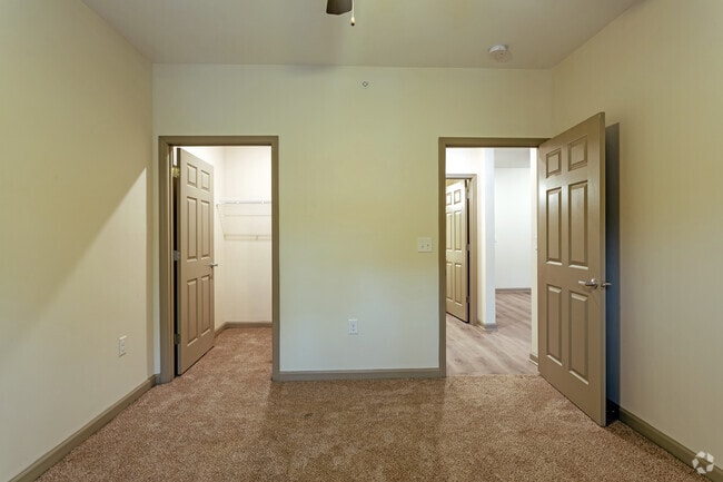 2BR,2BA 1,162 sqft