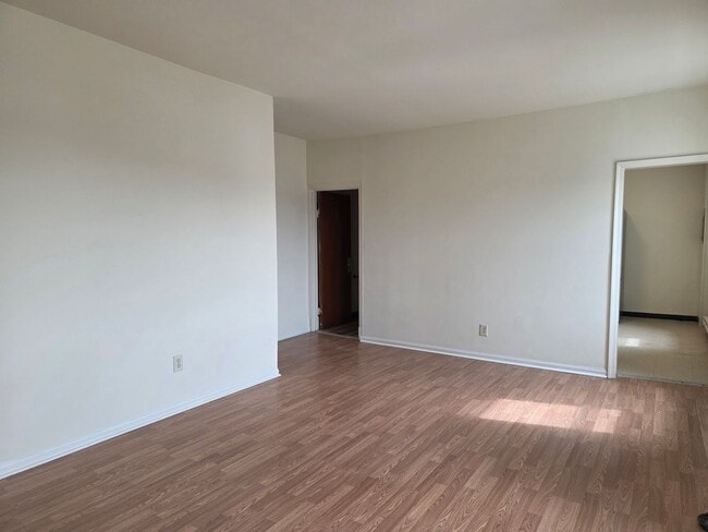 Photo - 100 N Franklin St Unidad 2