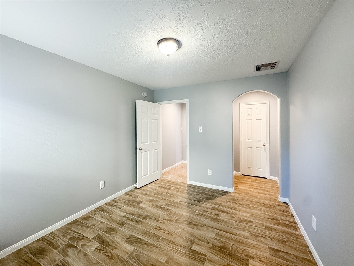 Photo - 19214 Garrett Knolls Ln