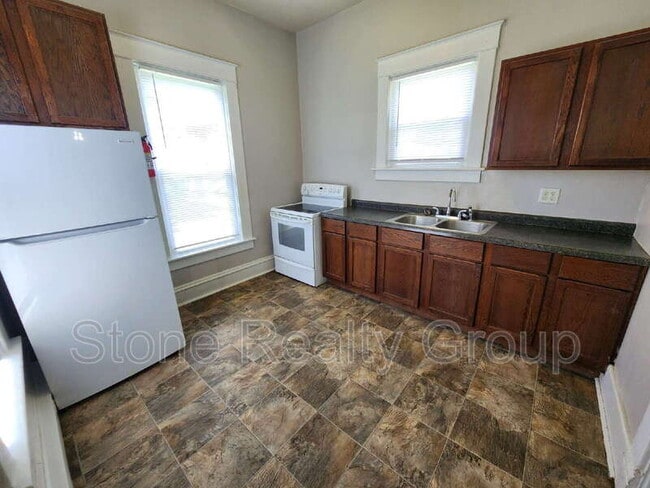 812 College Ave Unit 2