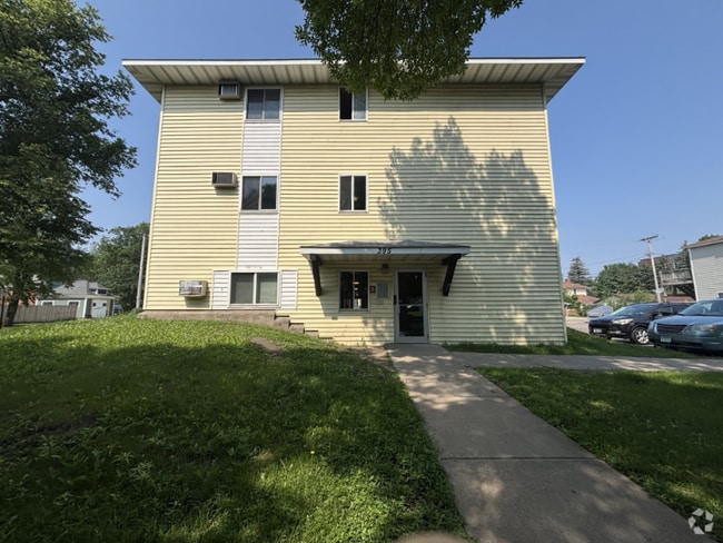 Building Photo - 395 5th Ave S Rental