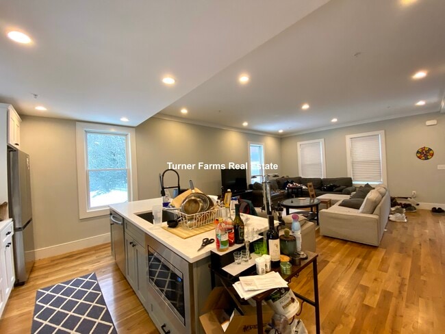 Photo - 199 Boylston St Unit 1