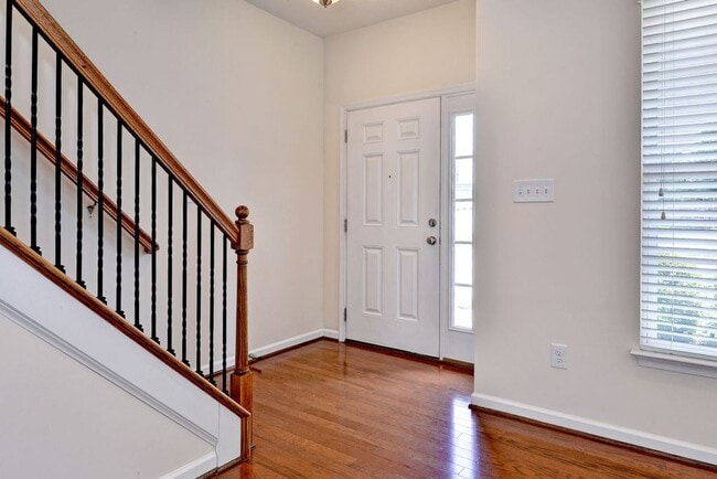 Photo - 3 Story Williamsburg Home