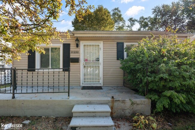 Photo - 21222 Atlantic Ave