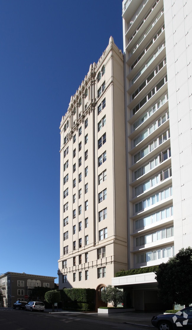 Photo - 1090 Chestnut St