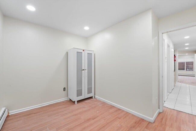 Photo - 56 POPLAR St Unidad 1