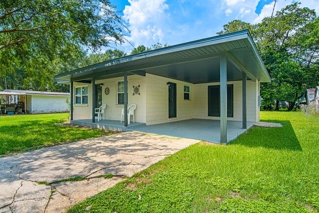 Photo - 613 Edgecliff Dr
