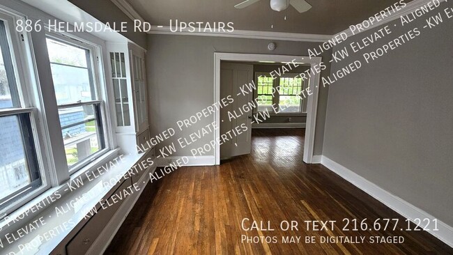 Photo - 886 Helmsdale Rd Unit Upstairs