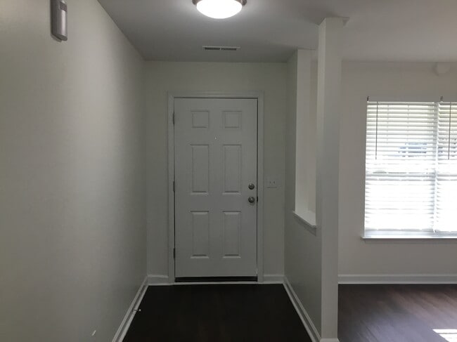 Photo - 917 Peachtree Meadows Cir