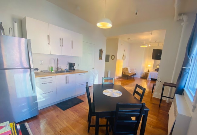 Photo - 118 2nd St SW