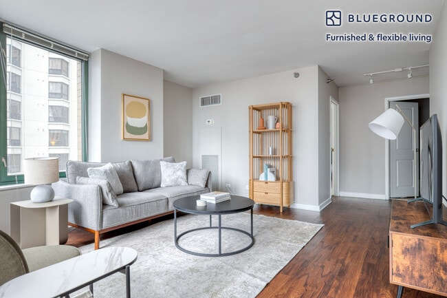 Photo - 420 E Ohio St Unit FL11-ID909