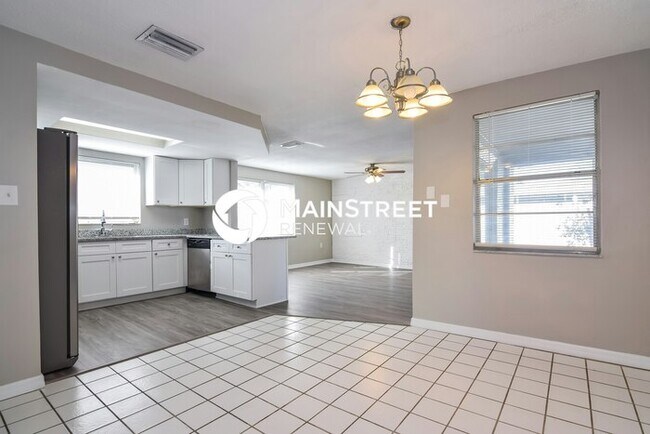 Photo - 3 Bedroom Pet-Friendly Home in Port Richey, FL with Main Street Renewal