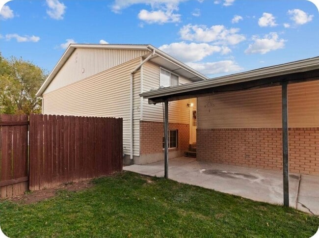 Photo - 4702 S Cathay Cir