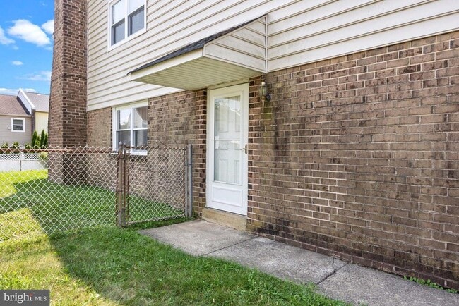 Photo - 5115 Bay Rd