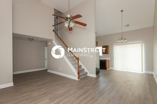 Photo - 3 Bedroom Pet-Friendly Home in Gastonia, NC with Main Street Renewal