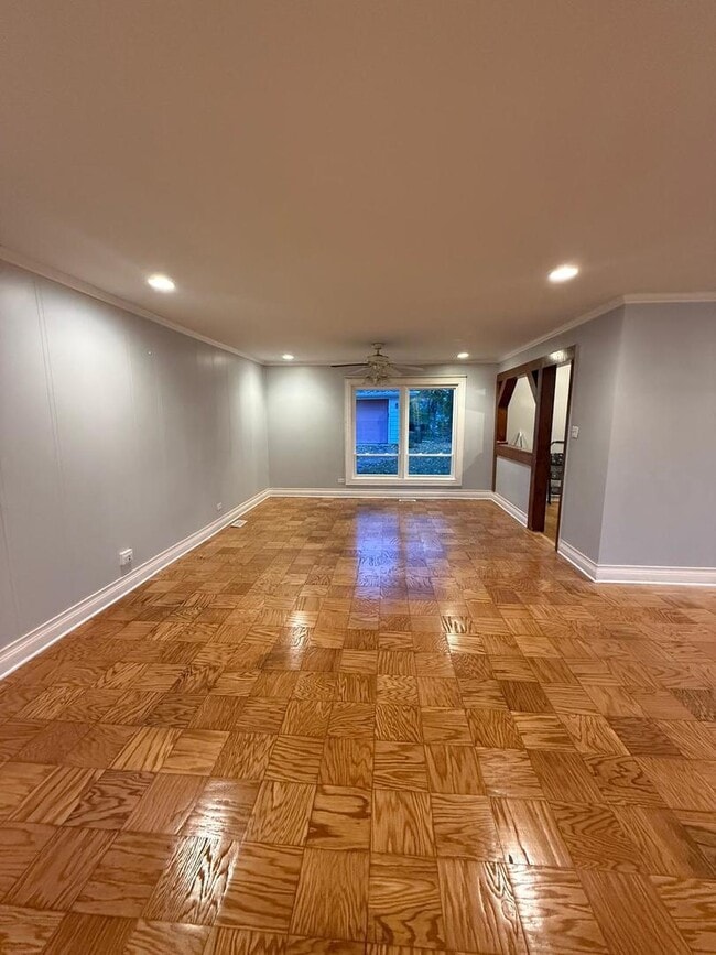 Photo - 1440 Gentry Rd