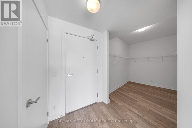 Photo - 51 Clarington Blvd Unité 429