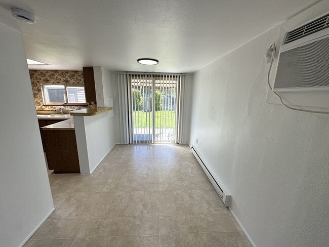 Photo - Great Richland location!