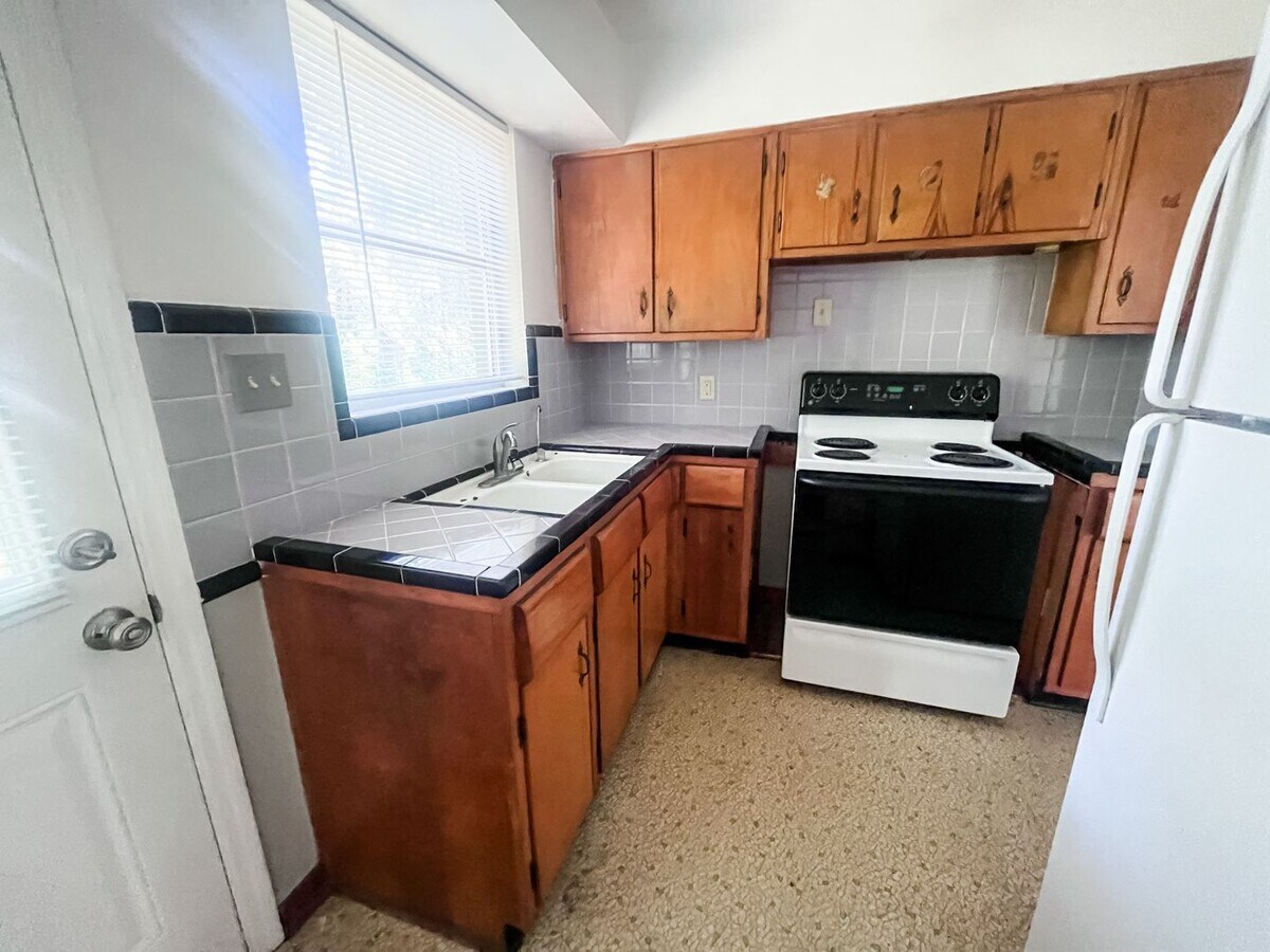 Photo - 3 Bedroom House - Prime Location