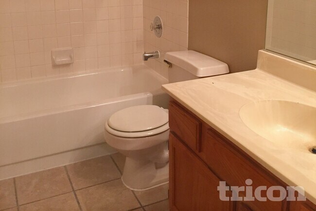 Photo - 160 Deanna Way
