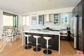 Photo - 6985 Trolleyway S