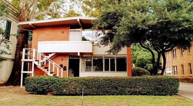 Photo - 4019 Hawthorne Ave Unidad #A