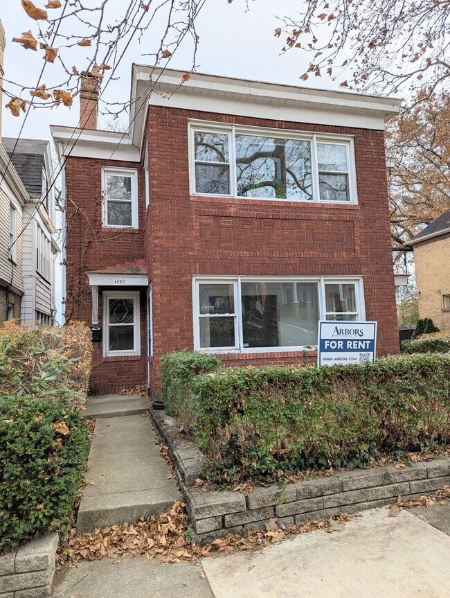 Building Photo - Win4027 Unit 4027