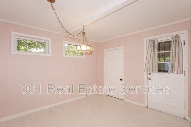 Photo - 5103 Edenshire Ave