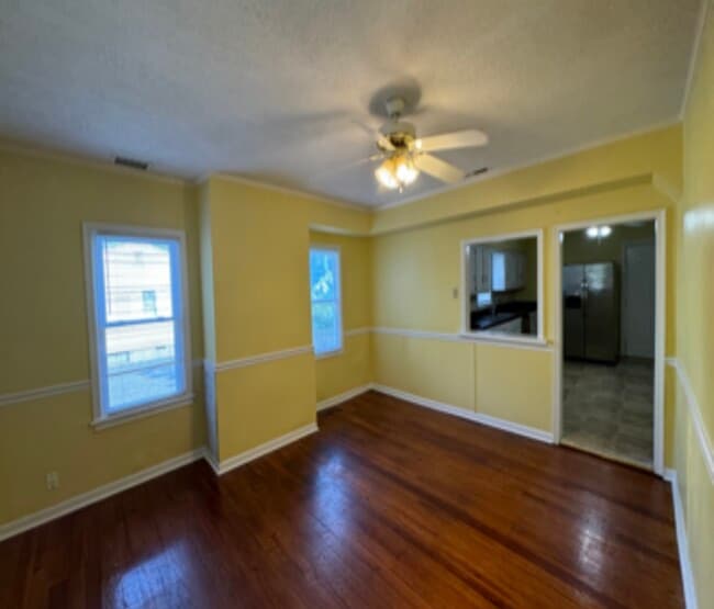 Photo - 427 E Lincoln Ave