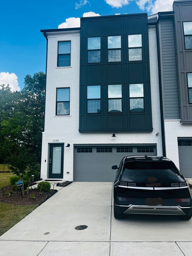 Photo - 1140 Kiernan Grove Ln