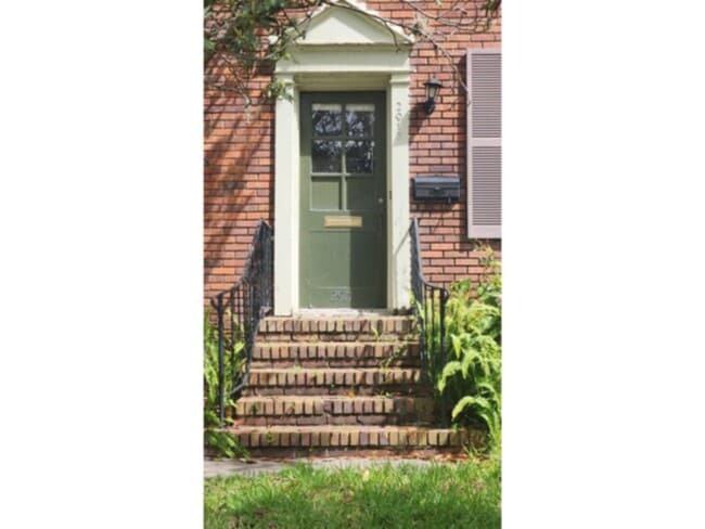 3 bedroom 2 bath Apartment - 3 bedroom 2 bath Apartment