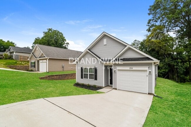 Photo - 204 Franklin Ave NW