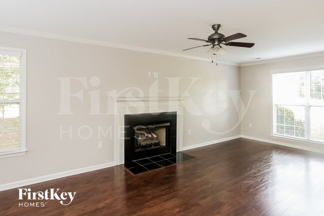 7270 Green Meadow Ct