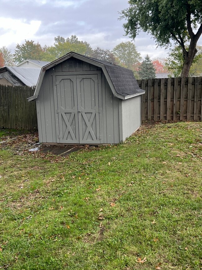 Photo - 3860 Burkey Rd